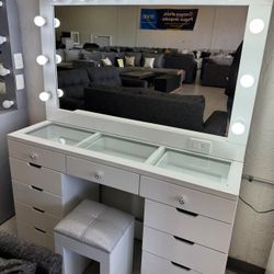 New White Vanity