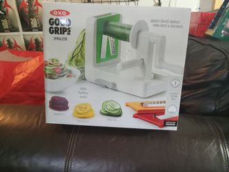 VEGGIE NOODLE MAKER