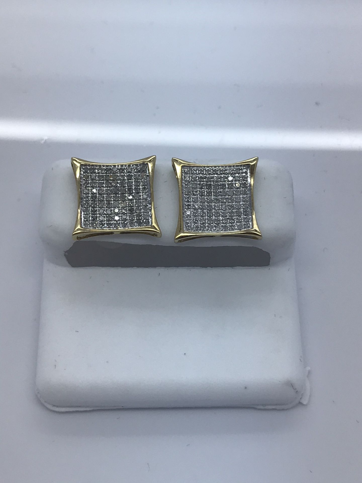 10k yellow gold earrings .50 carat diamonds new