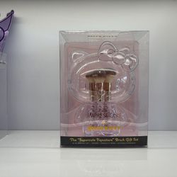 Hello Kitty Brush Set