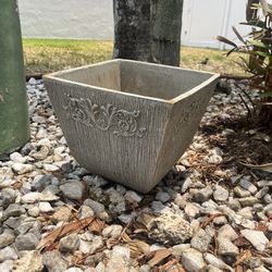 Outdoor Resin Plant Garden Pot