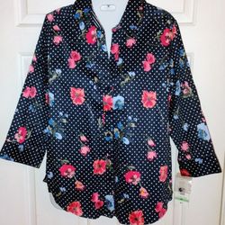 Women's Blouse Size 8P • by ALLISON DALEY 