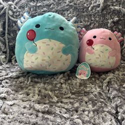 Squishmallow Pair-Party Axlotls (blue & pink)