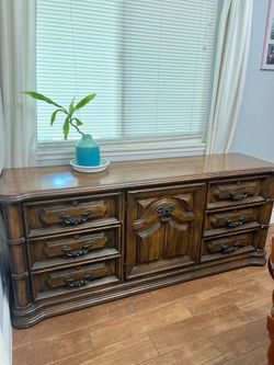Storage drawer cabinet