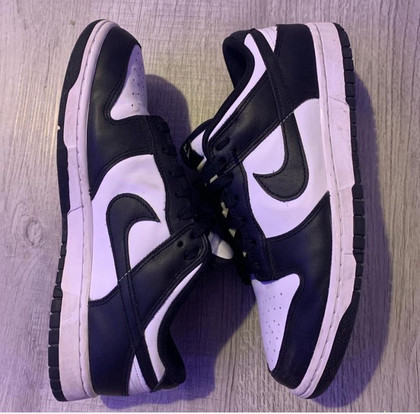 Nike Panda Dunks