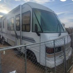 33 ft motor home 