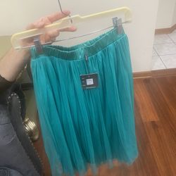 Christmas Color Woman’s Skirt Size 12 Green Color Never Used 