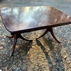 vintage Duncan phyfe mahogony dining table