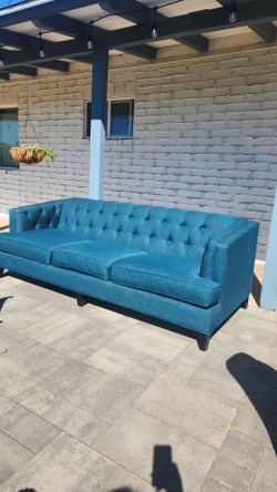7 ft Teal couch