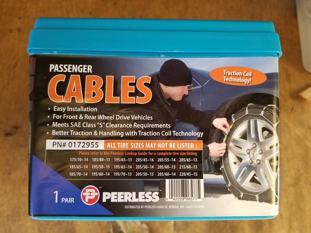 Tire chains or tire cables (small to mid-sized car)