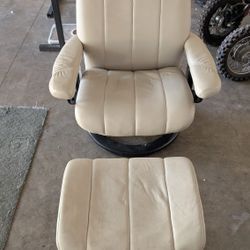 Reclining Chair 