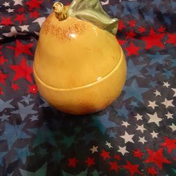Pear Cookie Jar $5.00 Cash Only (Serious Buyers)