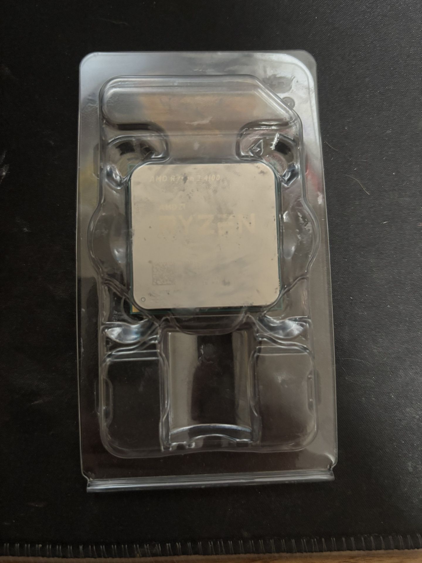 Ryzen 3 4100 With Fan