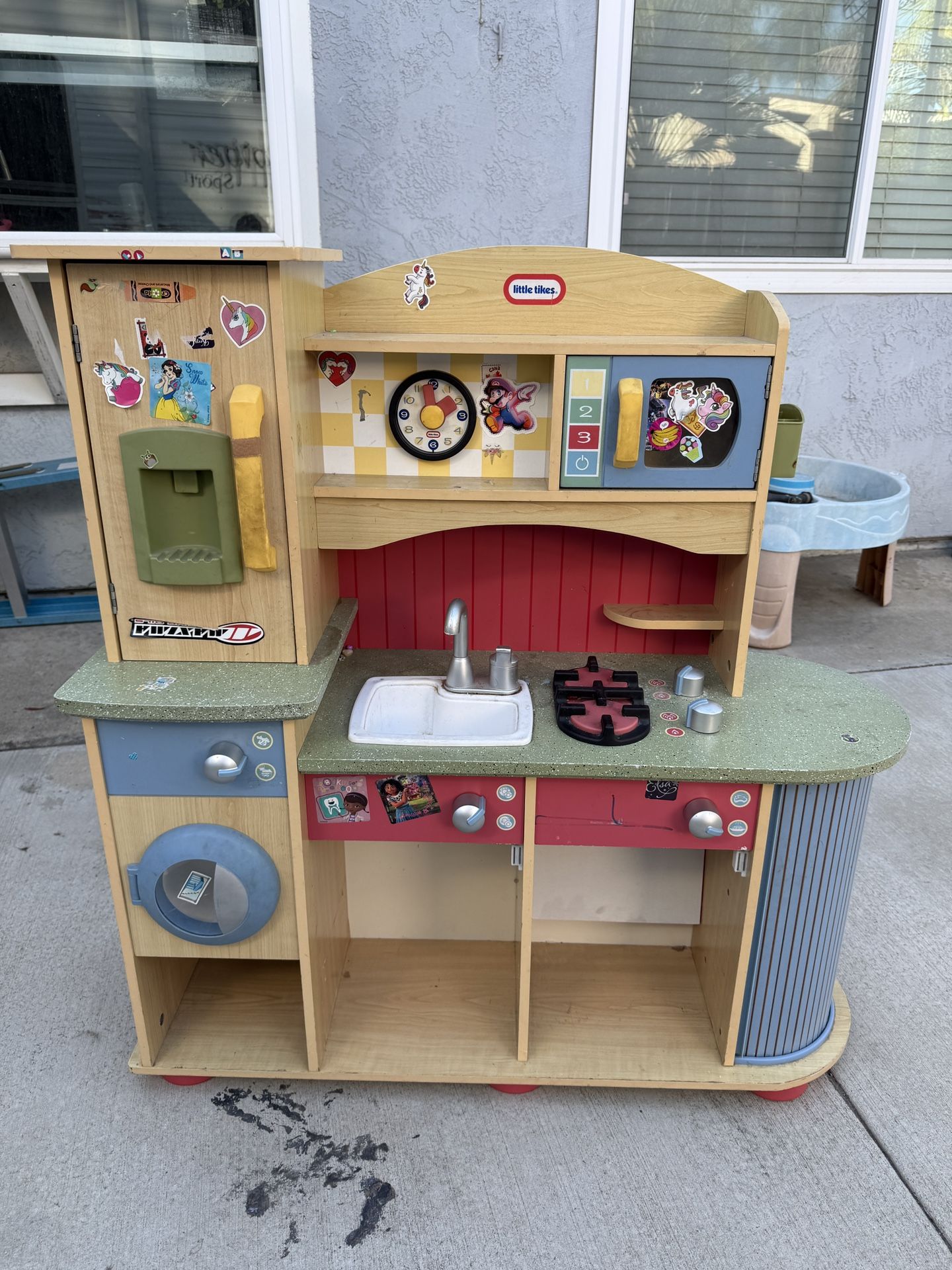 Little Tikes Kitchen