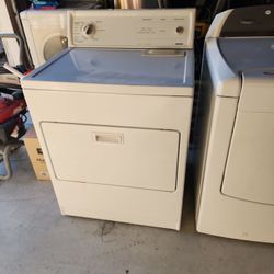 Kenmore Electric Dryer 220 Volts Heavy Duty Super Capacity Nice And Clean In-and-out Working Perfect Located Perris 