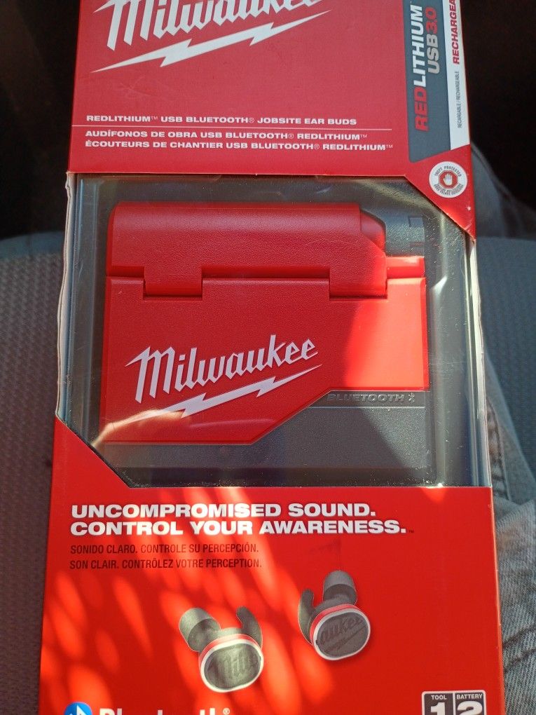 Milwaukee Bluetooth Ear Buds