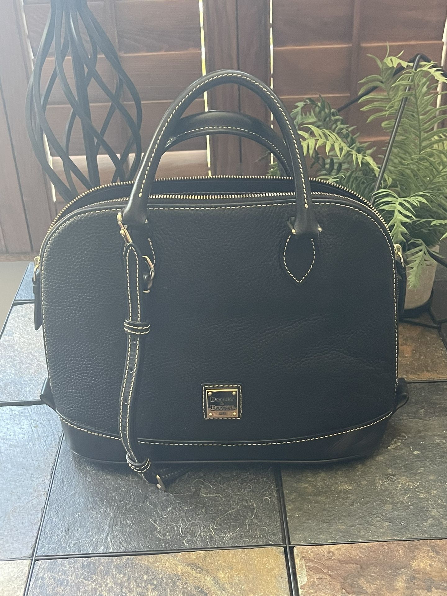 Dooney & Bourke Black Zip Zip Handbag