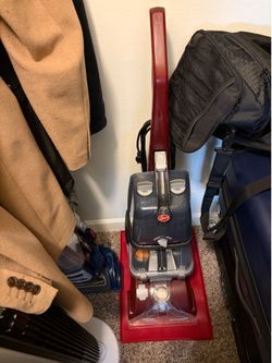 Hoover Power Scrub Deluxe Carpet Cleaner