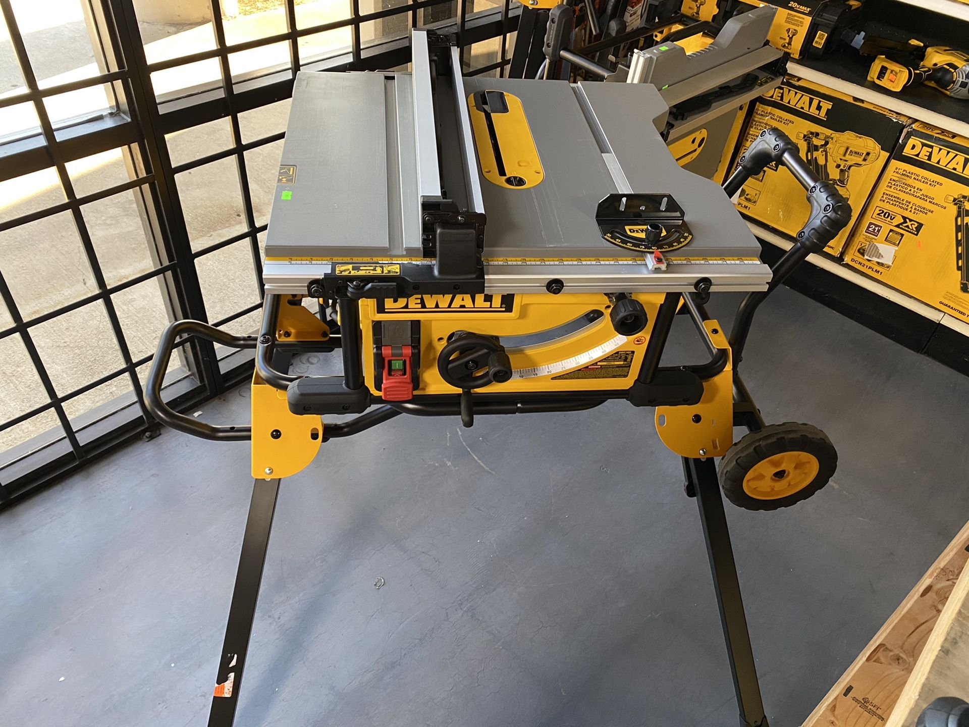 Dewalt 10” table saw with rolling stand 32” rip DWE7491 for Sale in ...