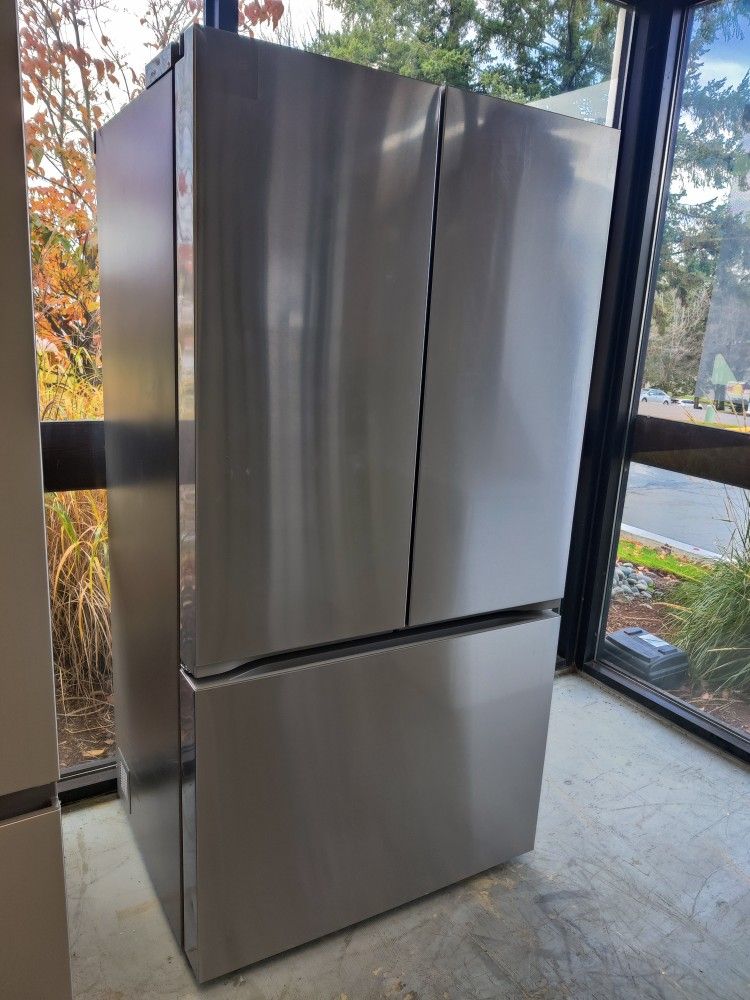 New 
27 cu. ft. SMART Counter Depth MAX French Door Refrigerator with Ice and Water, ADA Comp in P