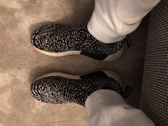 NMD R2