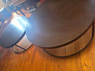 Round Nesting Coffee Table Set
