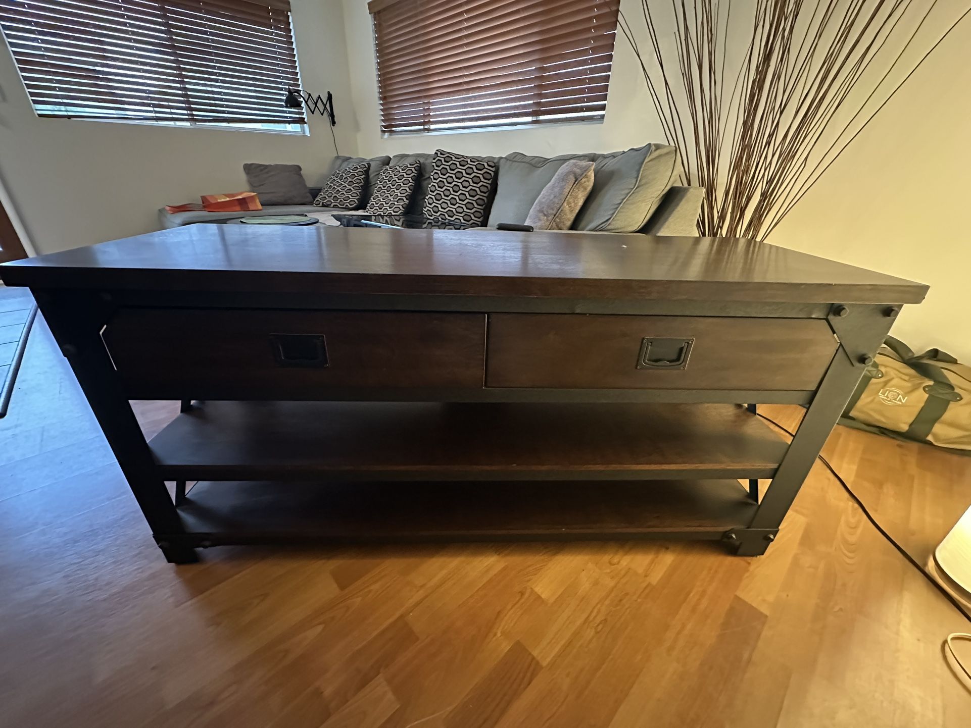 TV Stand/Coffee Table/End table