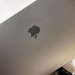 MacBook Pro 2018 – 13” – Good Condition – No Charger – Fresh macOS Install