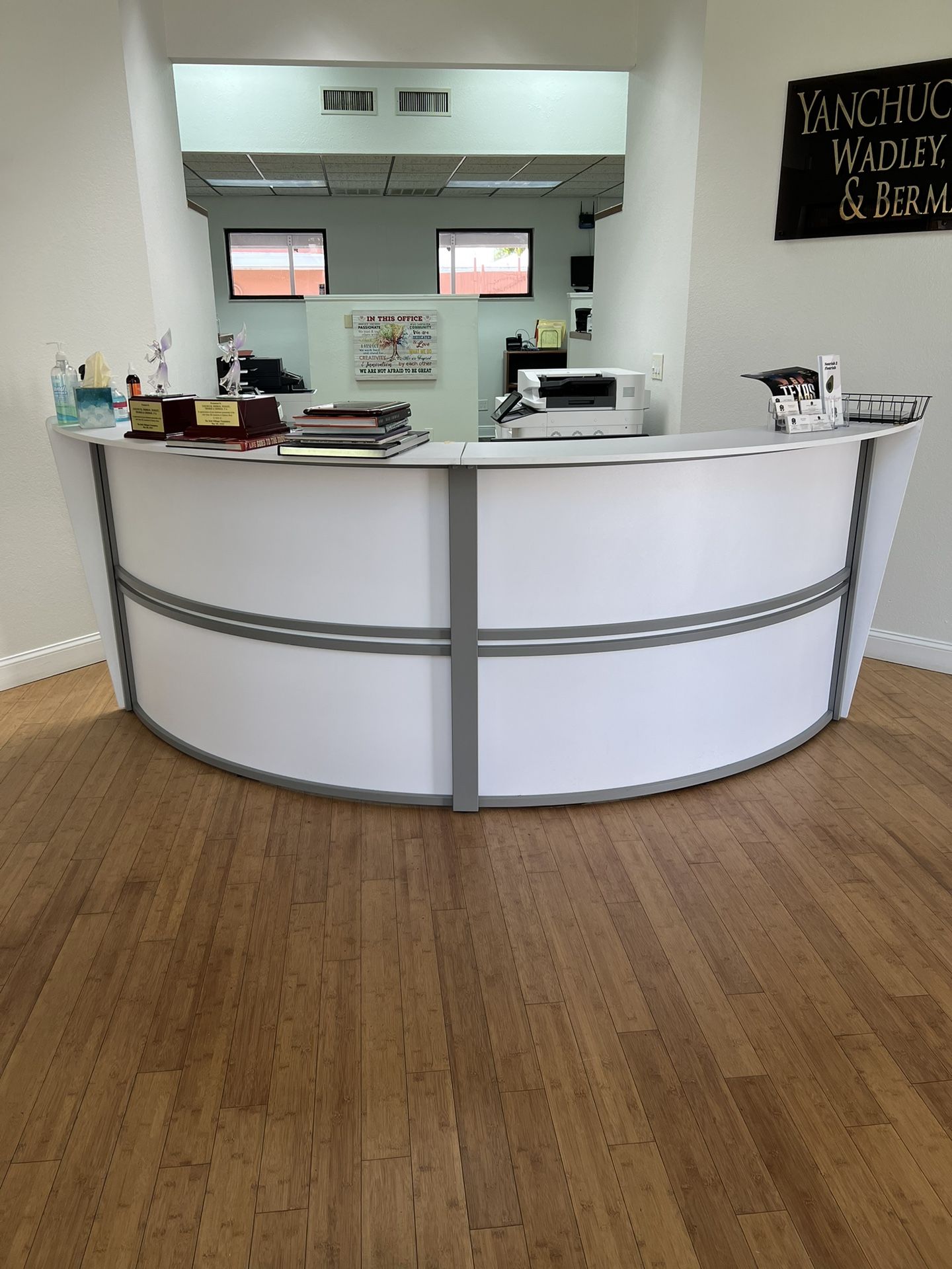 Receptionist Desk for Sale in St. Petersburg, FL OfferUp