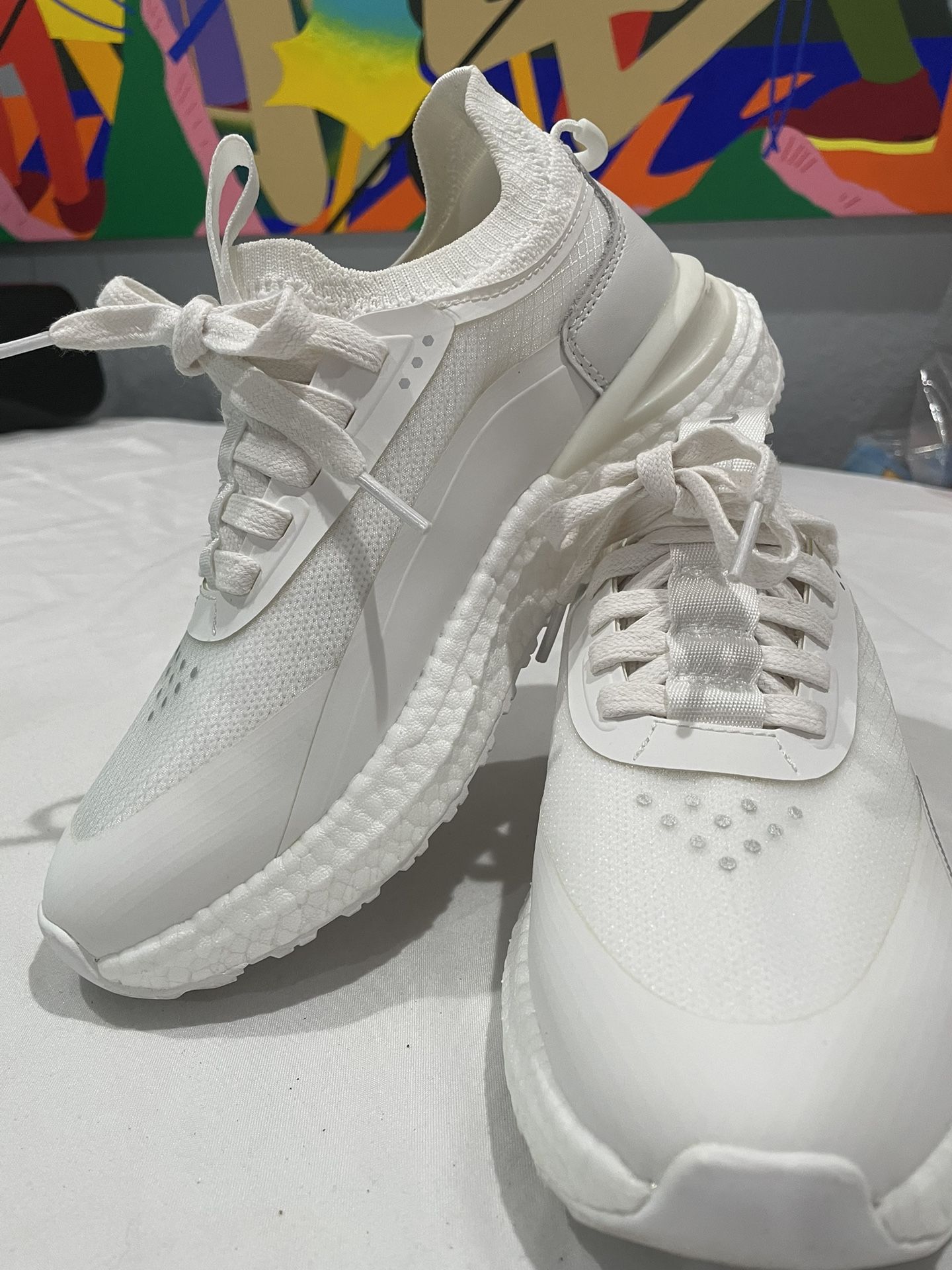 Velez Fly Up Retro White Sneakers US size 7.5