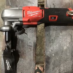 Milwaukee Nibbles 12v