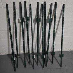 11 Heavy Duty Green Metal Fence Posts / T-Posts