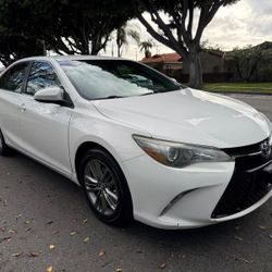 2015 Toyota Camry SE