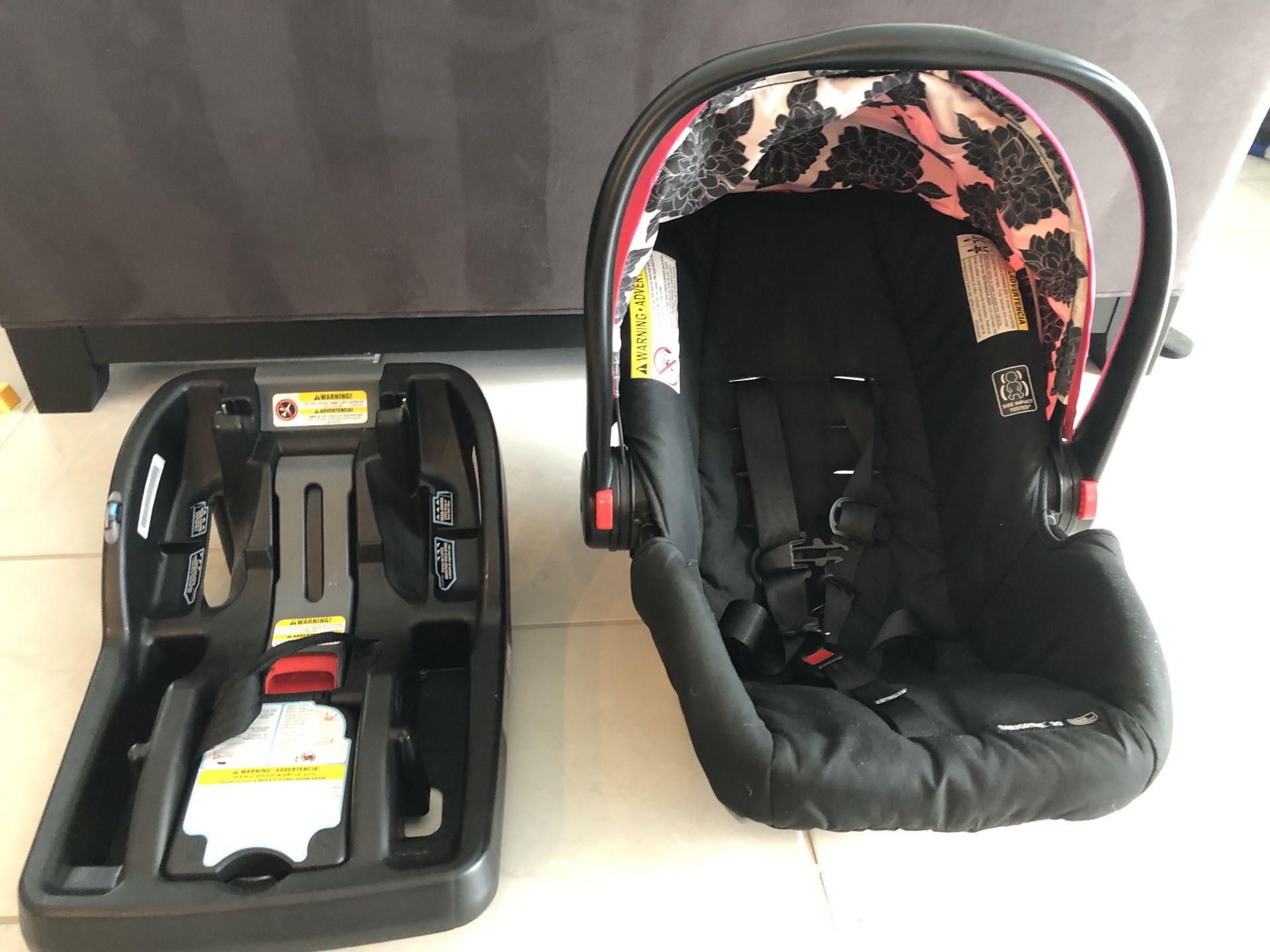 Graco carseat and base