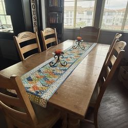 Oak Dining table with 6 chairs