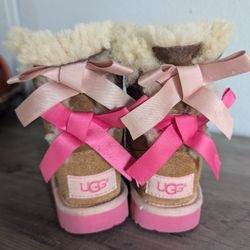 UGG  Toddler Boots Bailey  Bows