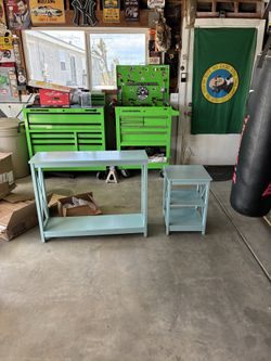 Entry table and side table