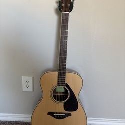Yamaha fs830s Small Bodied Guitar - $50