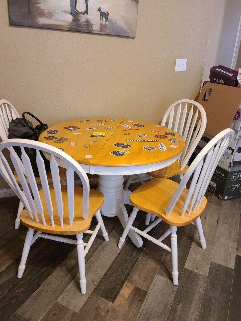 table and chairs