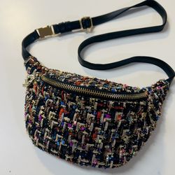 Betsey Johnson Women’s Vintage Multicolored Plaid Tweed Zip Fanny Pack Belt Bag