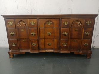 9 Drawer Dresser