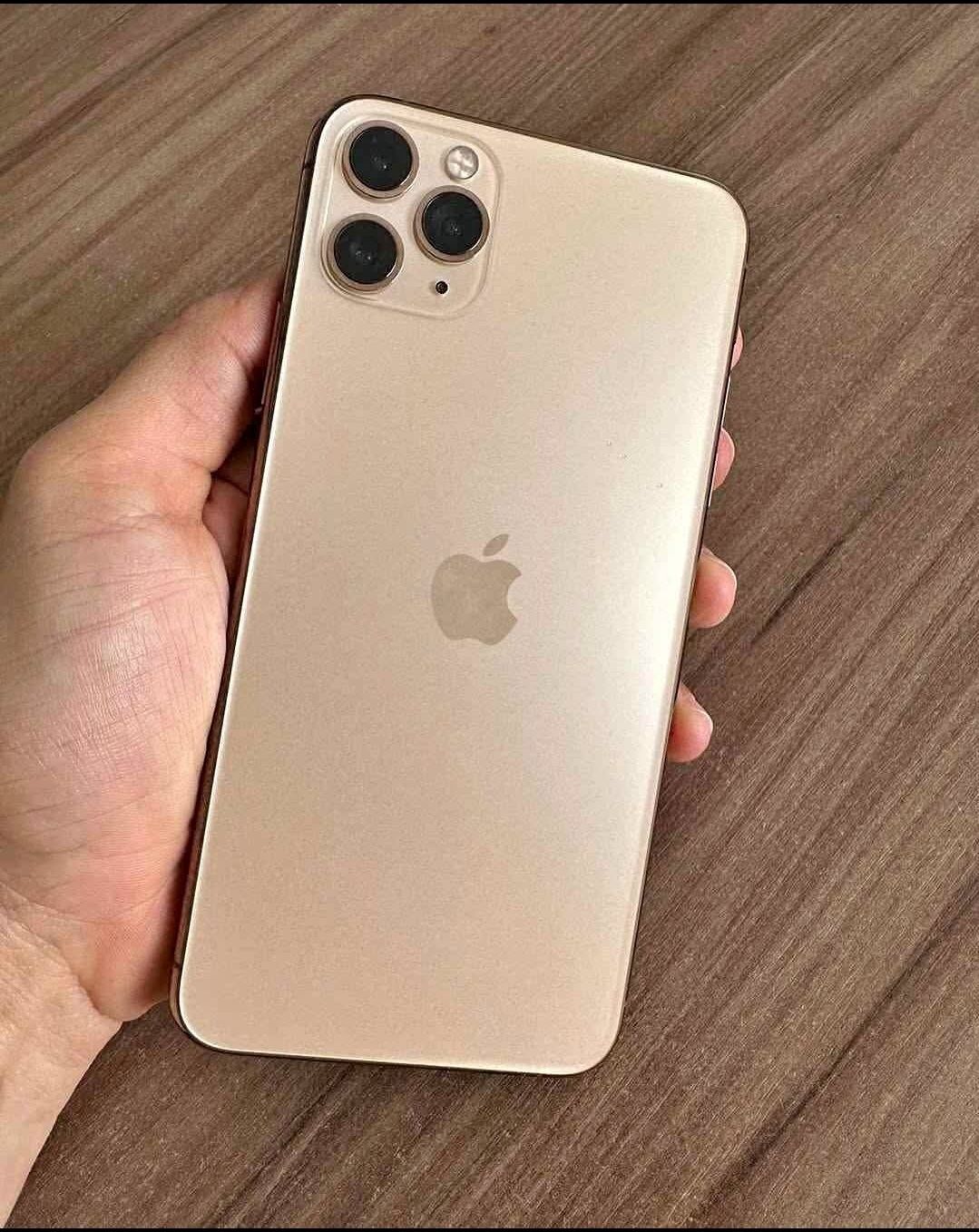 iPhone 11 Pro Max Unlocked With Warranty