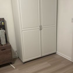 Large White Storage Cabinet – 6ft x 4ft – Excellent Condition