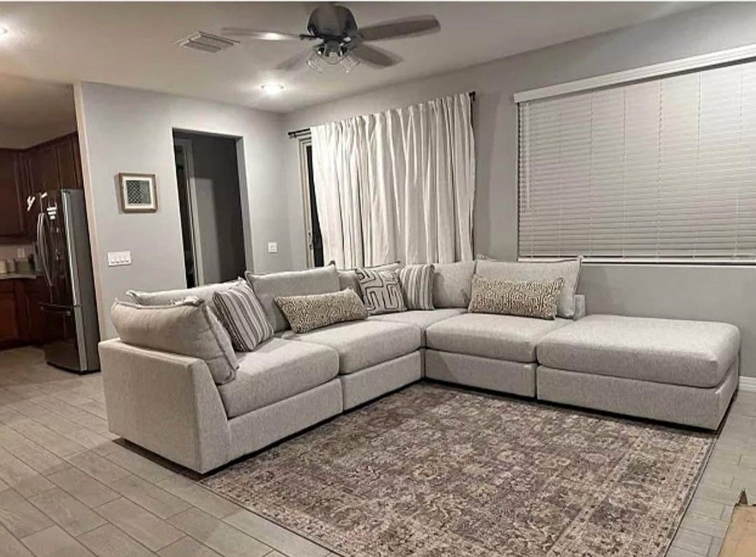 LINEN BRAND NEW LIGHT GREY SECTIONAL SAME DAY DELIVERY