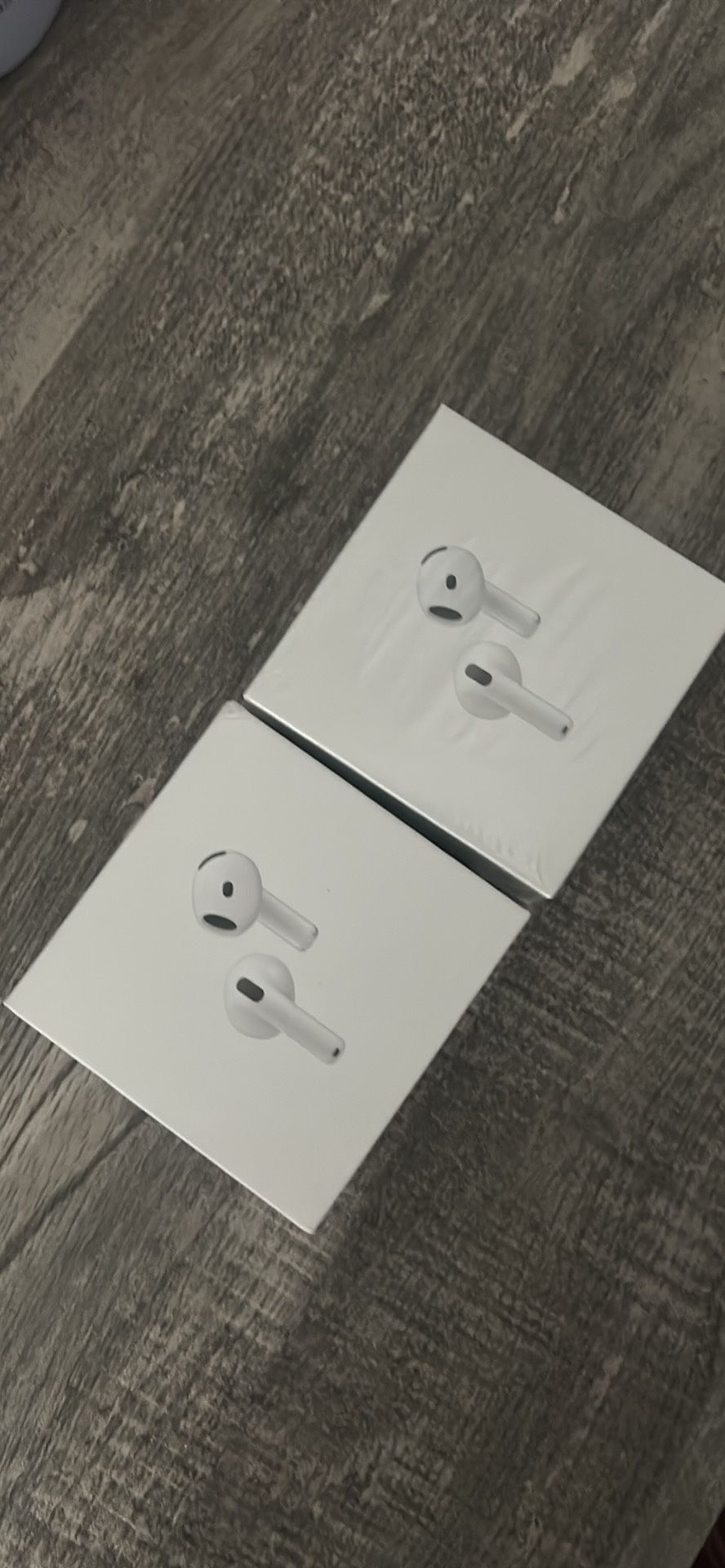 Apple AirPods (BRAND NEW)