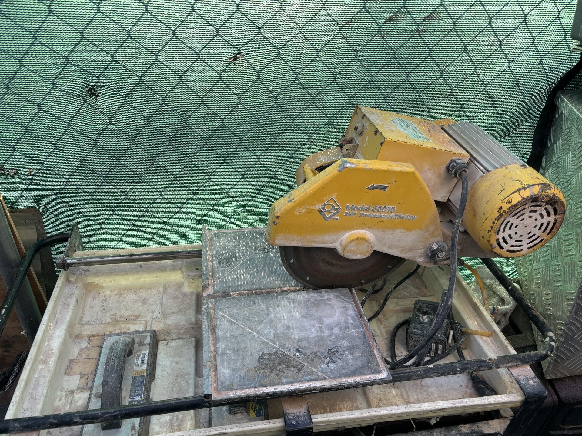 Machine To Cut Floor Tile