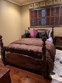 Three Piece Ethan Allen Antique Style Bed and Two Nightstands