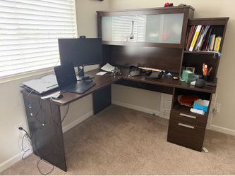 Free office desk