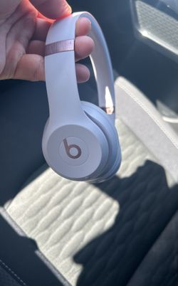 Beats Solo Pro 4 