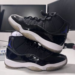 Jordan 11 Space Jam Sz. 9.5